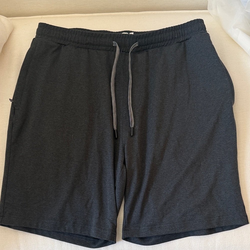 Onia Men's Black Drawstring Athletic Shorts